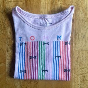 Tommy Hilfiger Shirt. S/P. Size 6-7